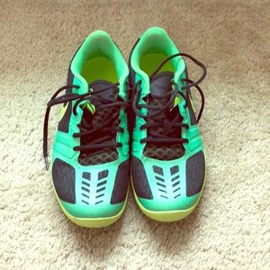 Kobe mentality green black  yellow. Men size 9.5